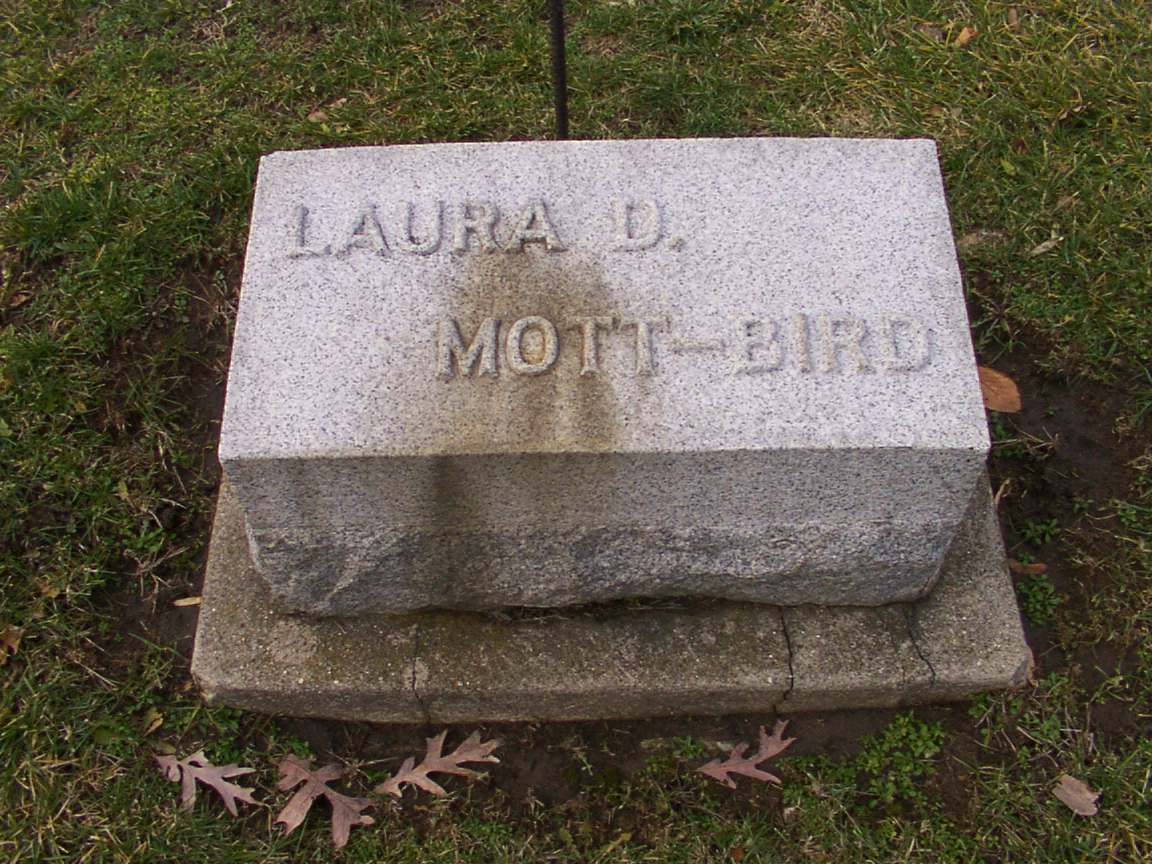 Grave of Laura D. Mott-Bird